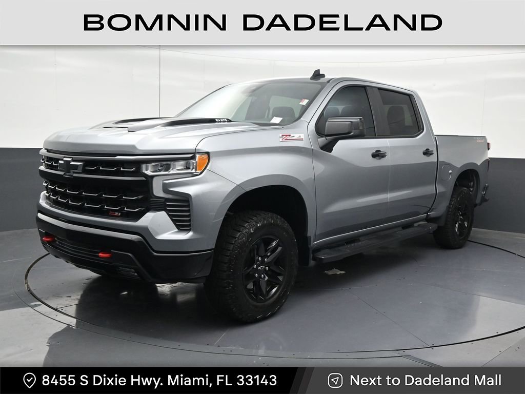 Used 2024 Chevrolet Silverado 1500 LT Trail Boss w/ Convenience Package II AWD/4WD image 1