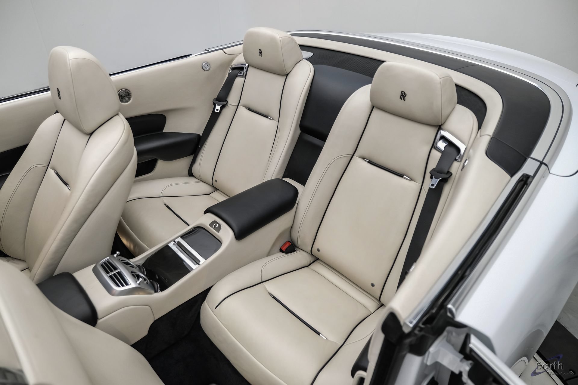 Used 2017 Rolls-Royce Dawn RWD image 95