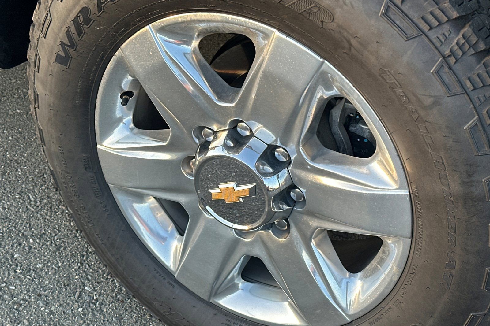 Used 2022 Chevrolet Silverado 2500 LTZ w/ LTZ Premium Package image 7