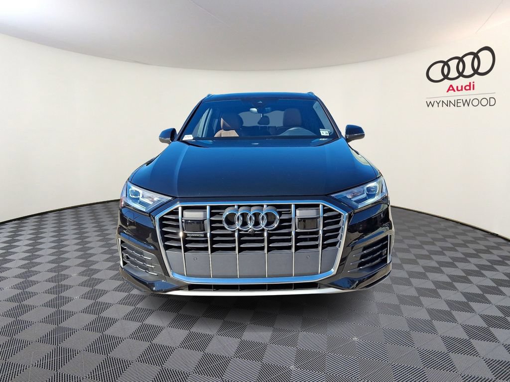 Used 2023 Audi Q7 2.0T Premium w/ Convenience Package AWD/4WD image 2