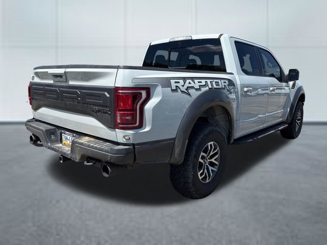 Used 2017 Ford F150 Raptor w/ Equipment Group 802A Luxury AWD/4WD image 4