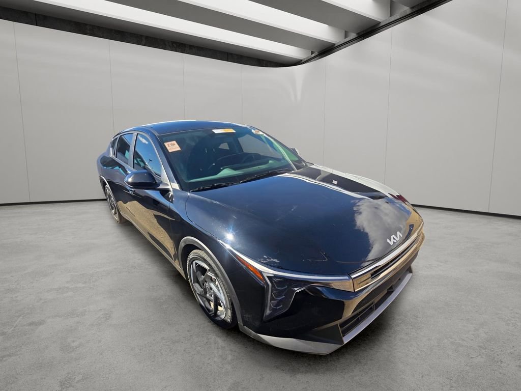 Used 2025 Kia K4 EX image 15
