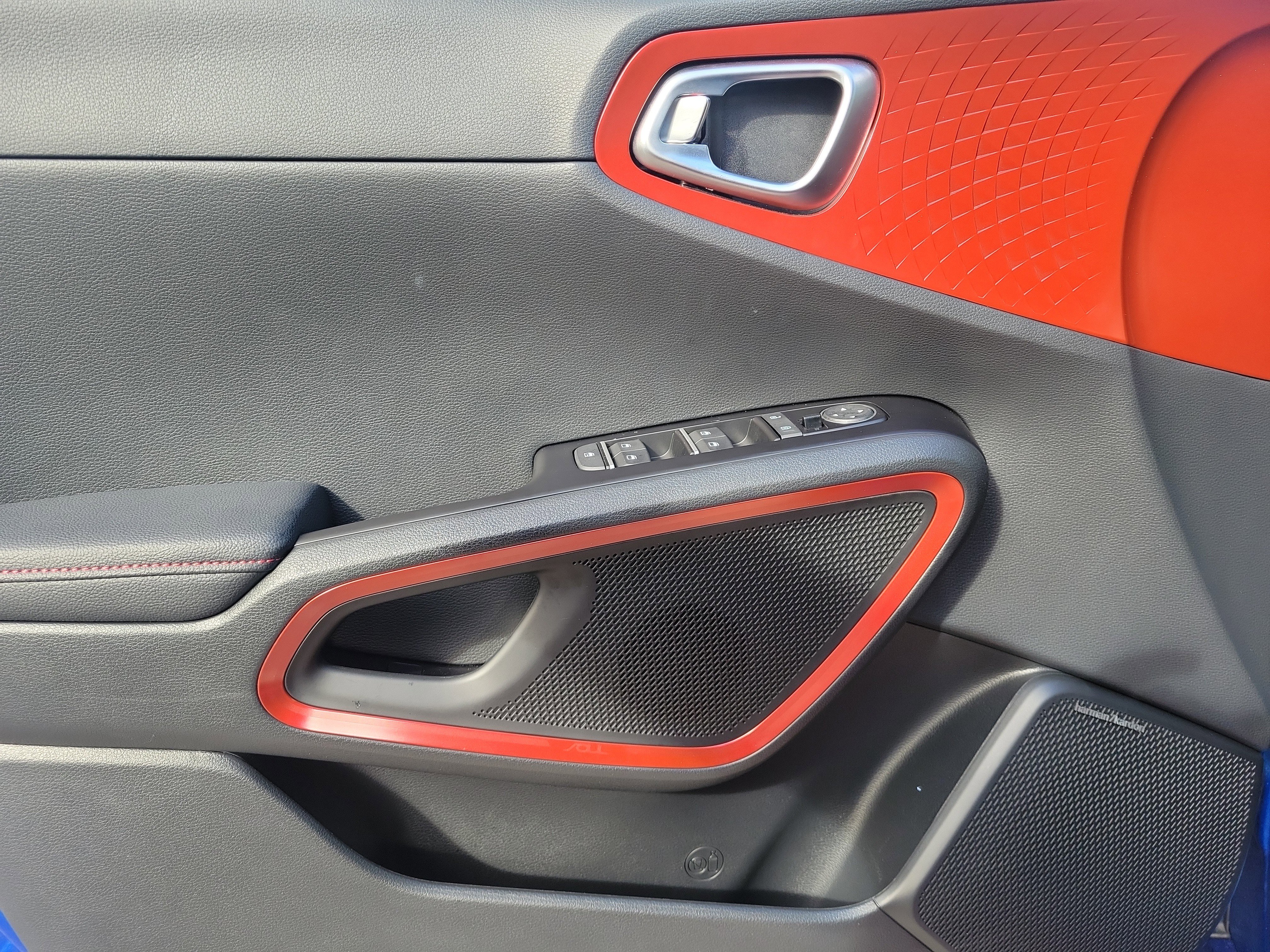 Used 2020 Kia Soul GT-Line Turbo FWD image 15