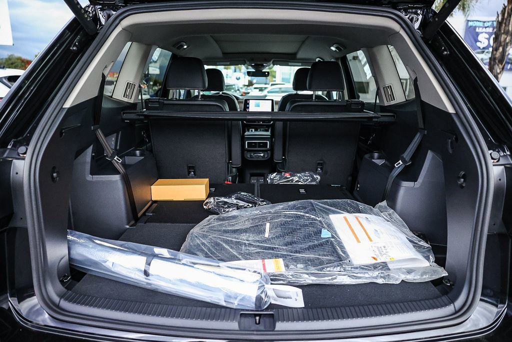 New 2026 Volkswagen Atlas SE image 11