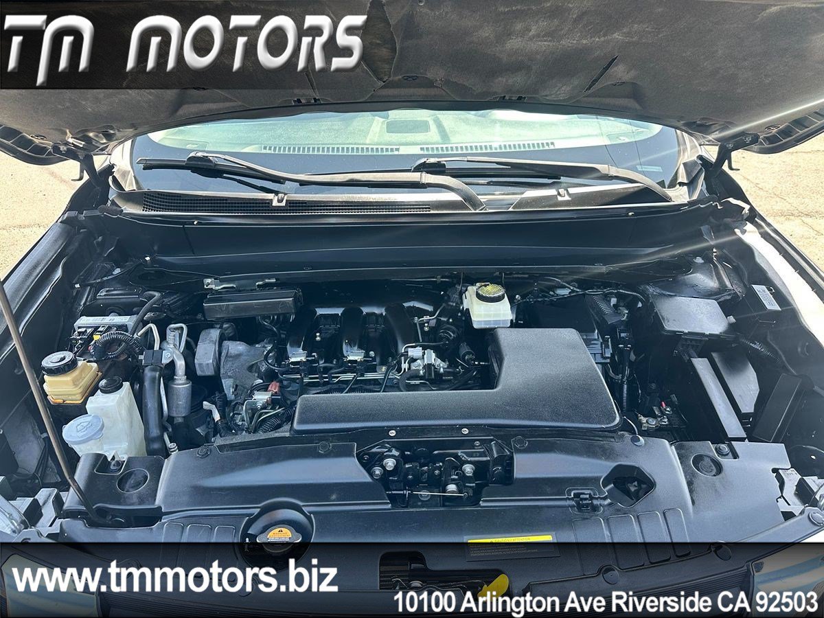 Used 2019 Nissan Pathfinder SL FWD image 25
