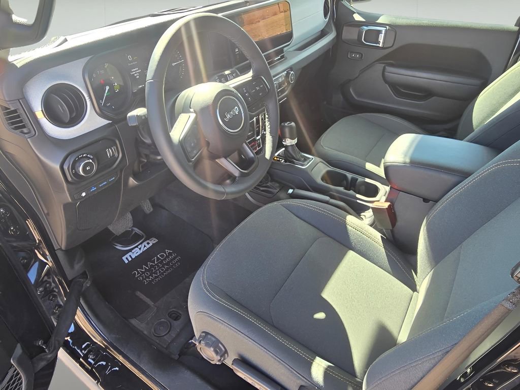 Used 2025 Jeep Wrangler Unlimited Sport S 4xe AWD/4WD image 21