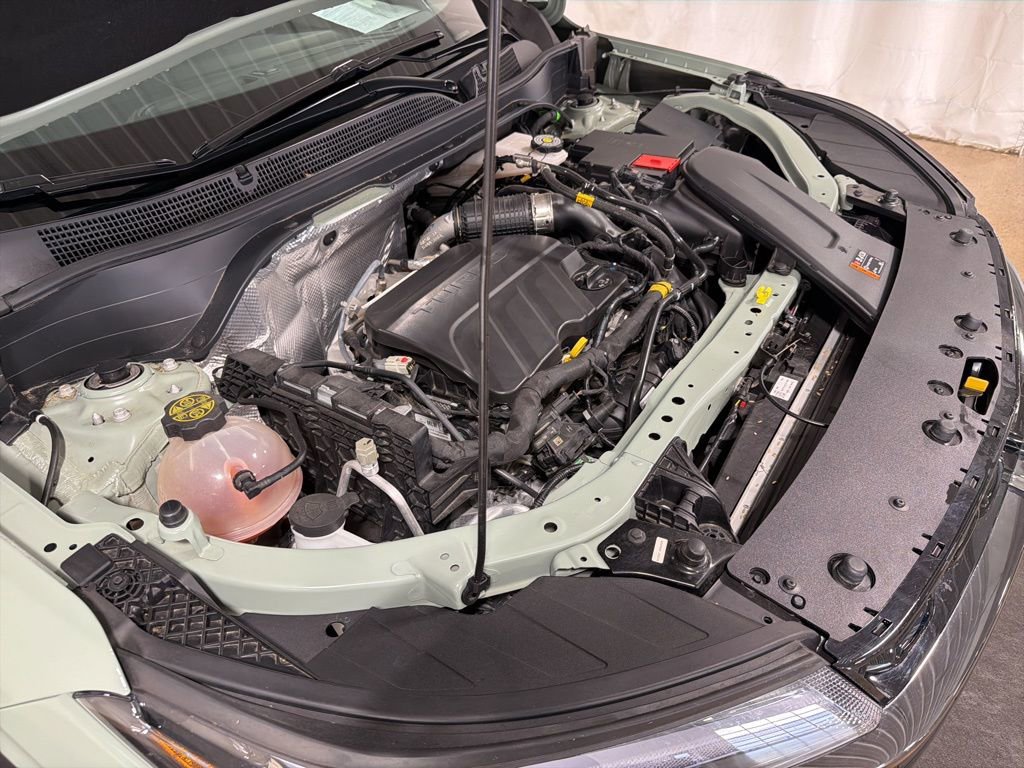 Certified 2024 Chevrolet Trax RS w/ Driver Confidence Package image 38