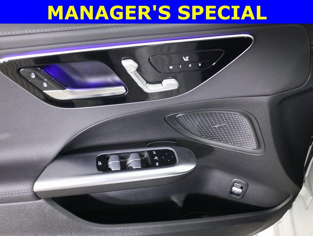 Certified 2025 Mercedes-Benz C 300 4MATIC Sedan image 16