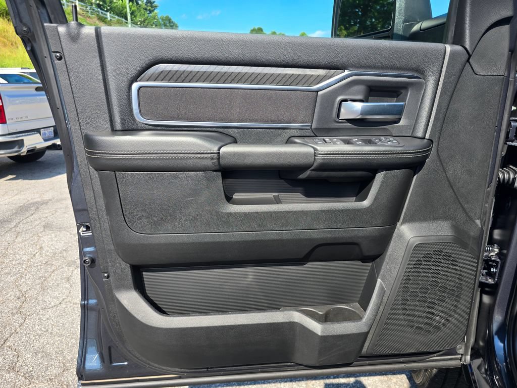 New 2027 RAM 2500 Big Horn AWD/4WD image 35