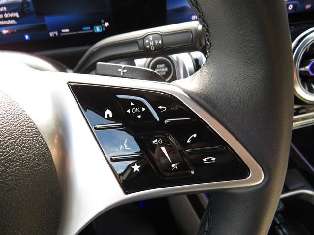 Used 2025 Mercedes-Benz GLB 250 4MATIC image 12