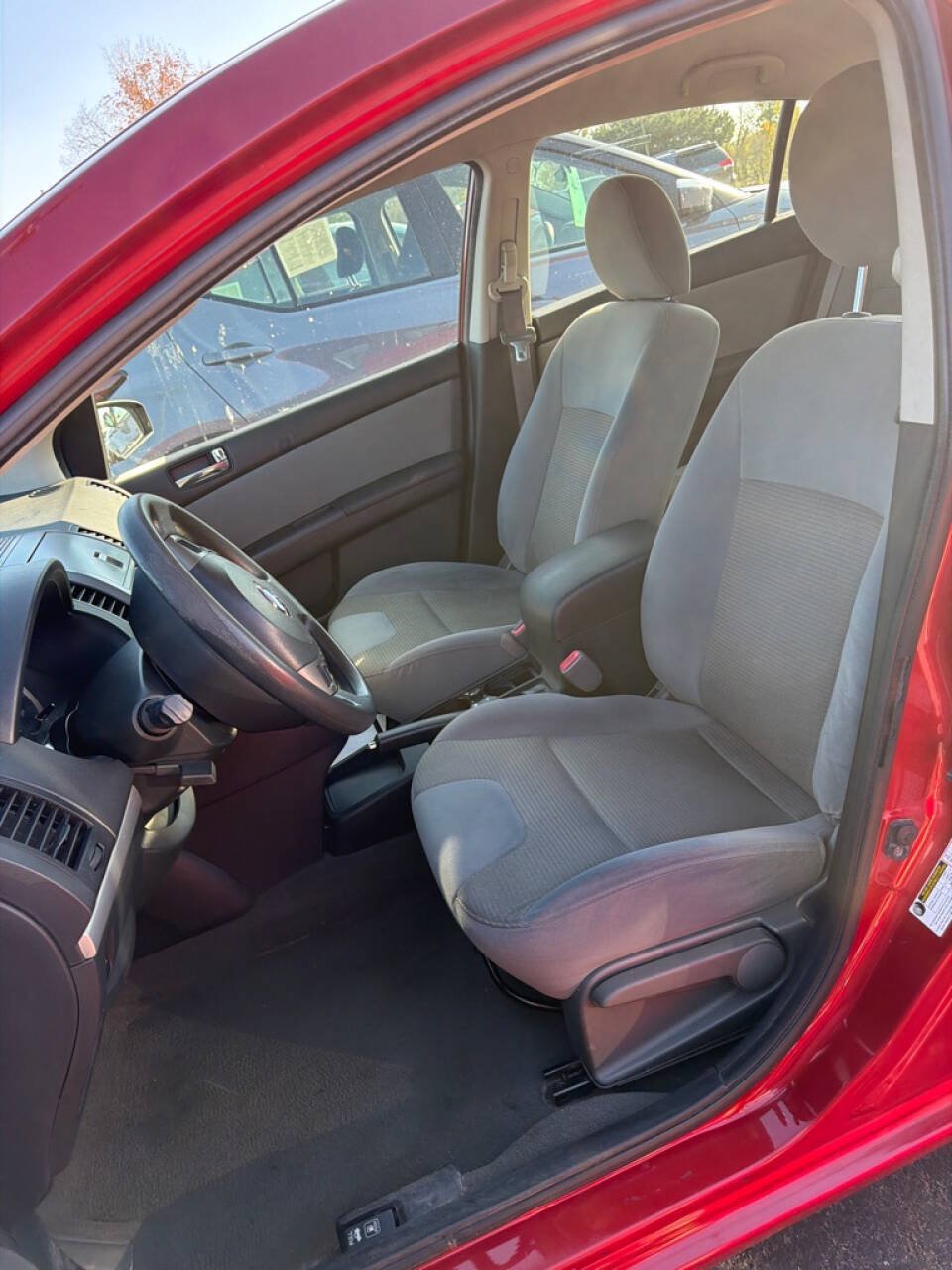 Used 2011 Nissan Sentra 2.0 S FWD image 5