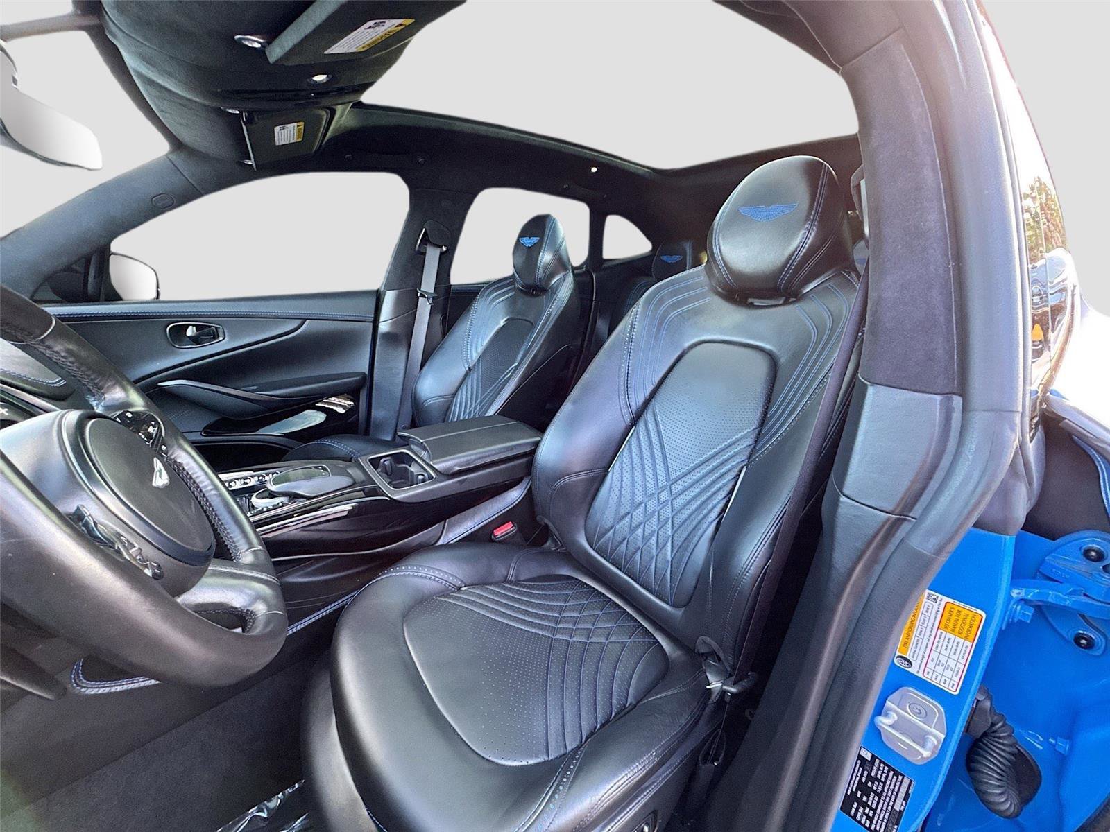 Used 2021 Aston Martin DBX image 18