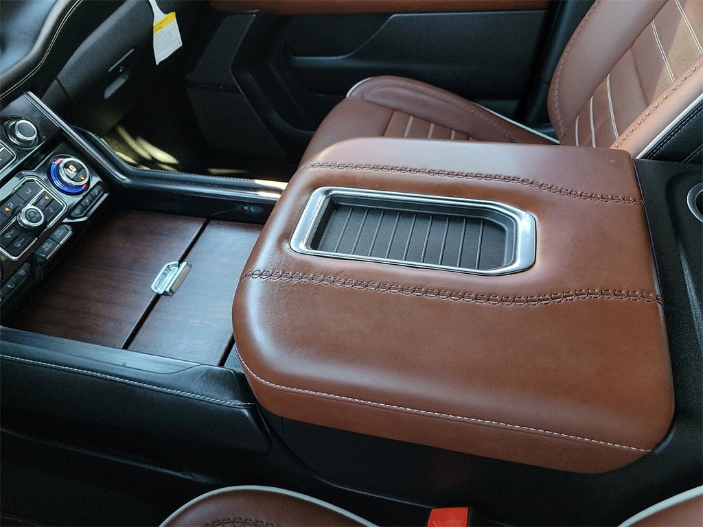 Used 2023 GMC Yukon Denali Ultimate image 25