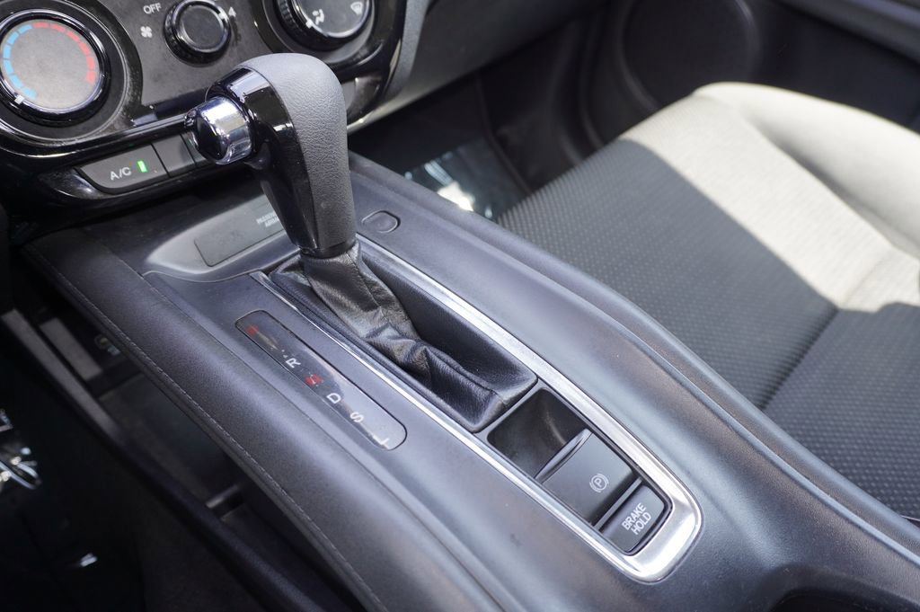 Used 2019 Honda HR-V LX image 18