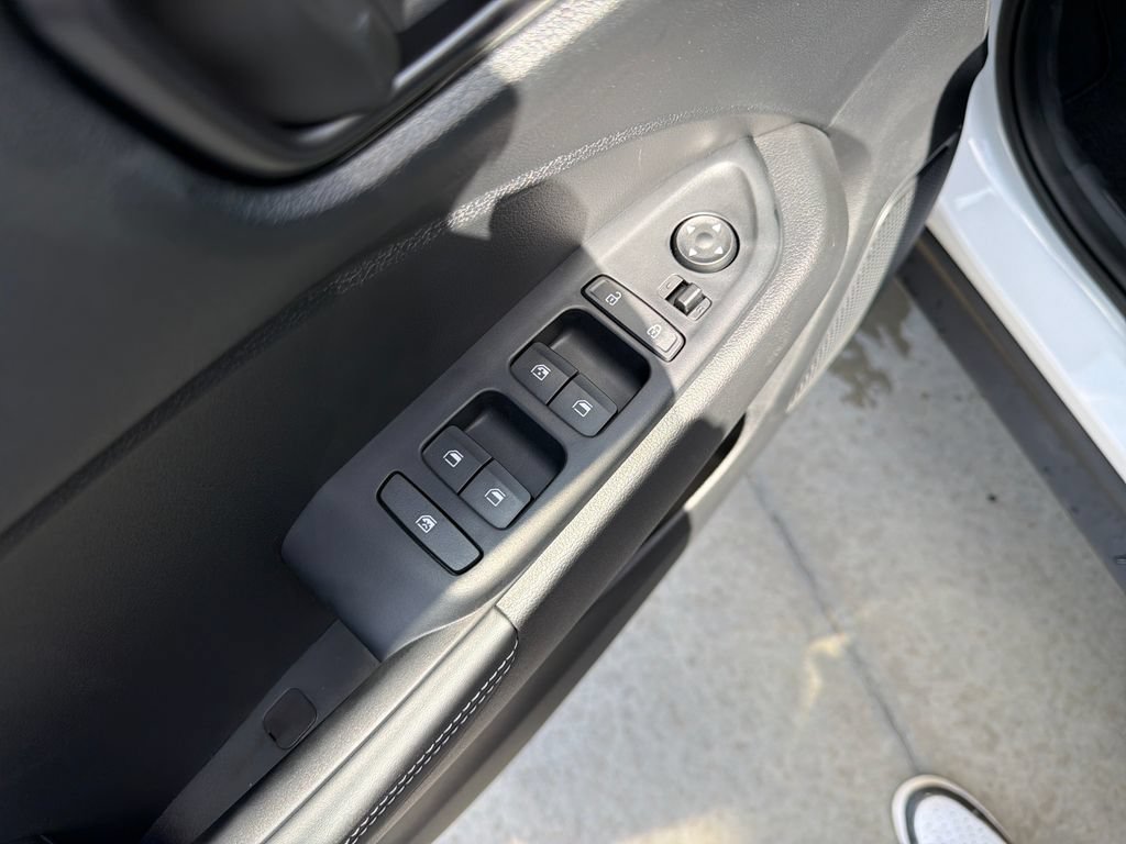 New 2026 Hyundai Venue SEL FWD image 15
