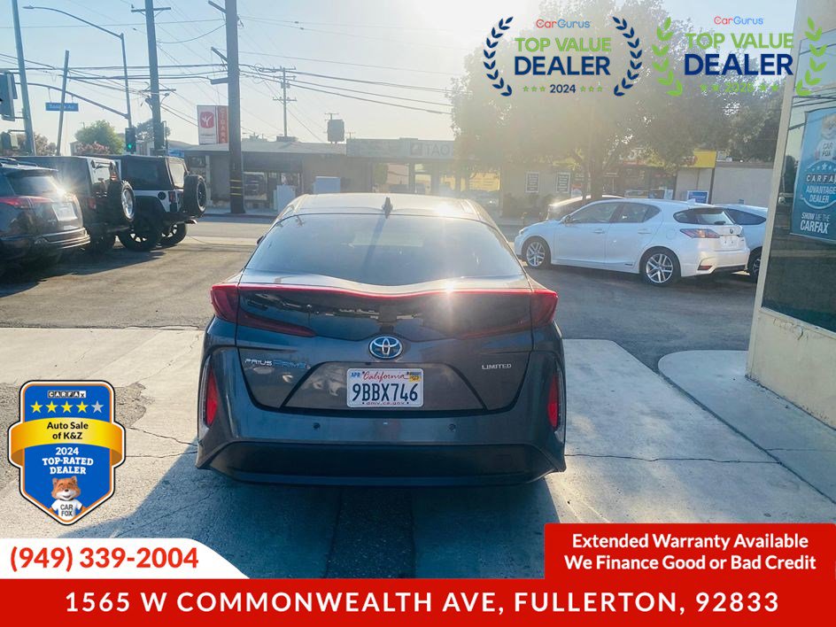 Used 2022 Toyota Prius Prime Limited image 11