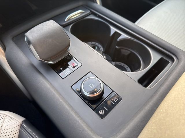 Used 2021 Land Rover Discovery HSE R-Dynamic image 24