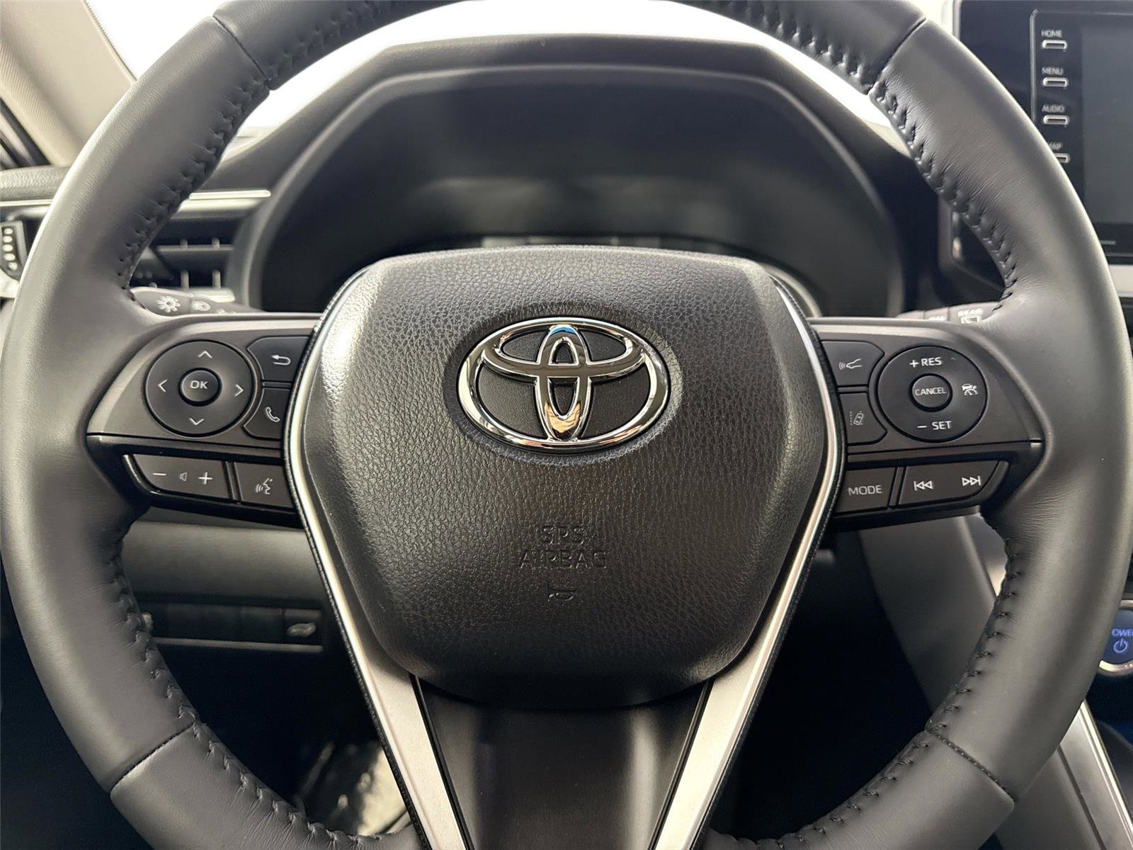 Certified 2022 Toyota Venza XLE image 15