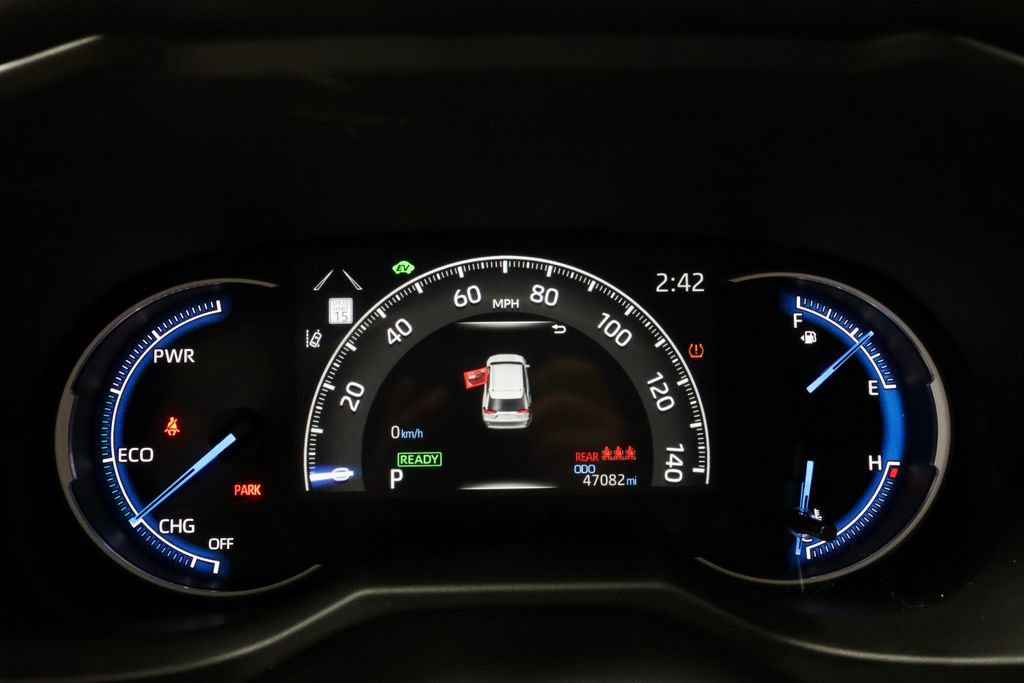 Used 2024 Toyota RAV4 LE AWD/4WD image 29
