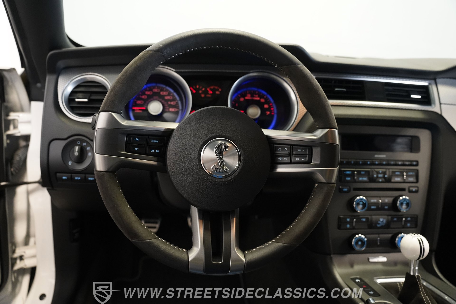 Used 2010 Ford Mustang Shelby GT500 image 39