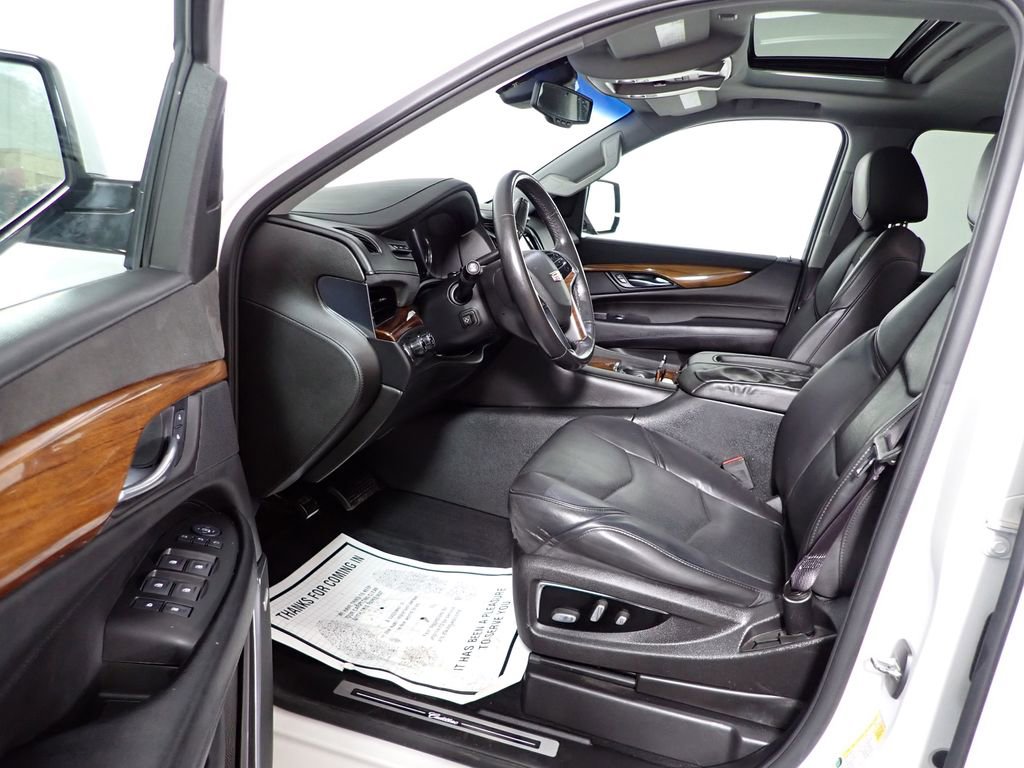Used 2016 Cadillac Escalade Luxury image 26