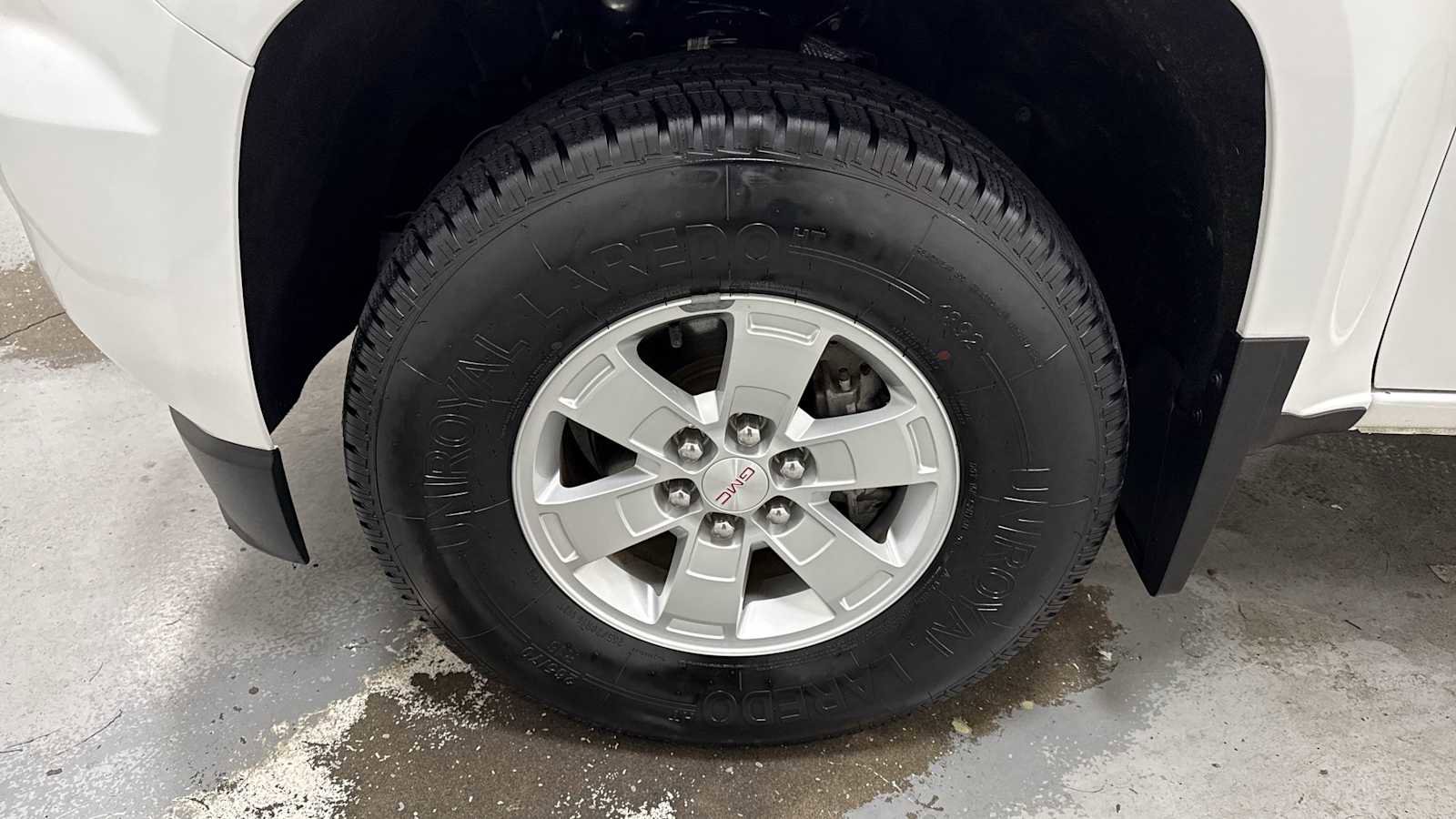 Used 2018 GMC Canyon 2WD Ext Cab 128.3 w/ Convenience Package image 10