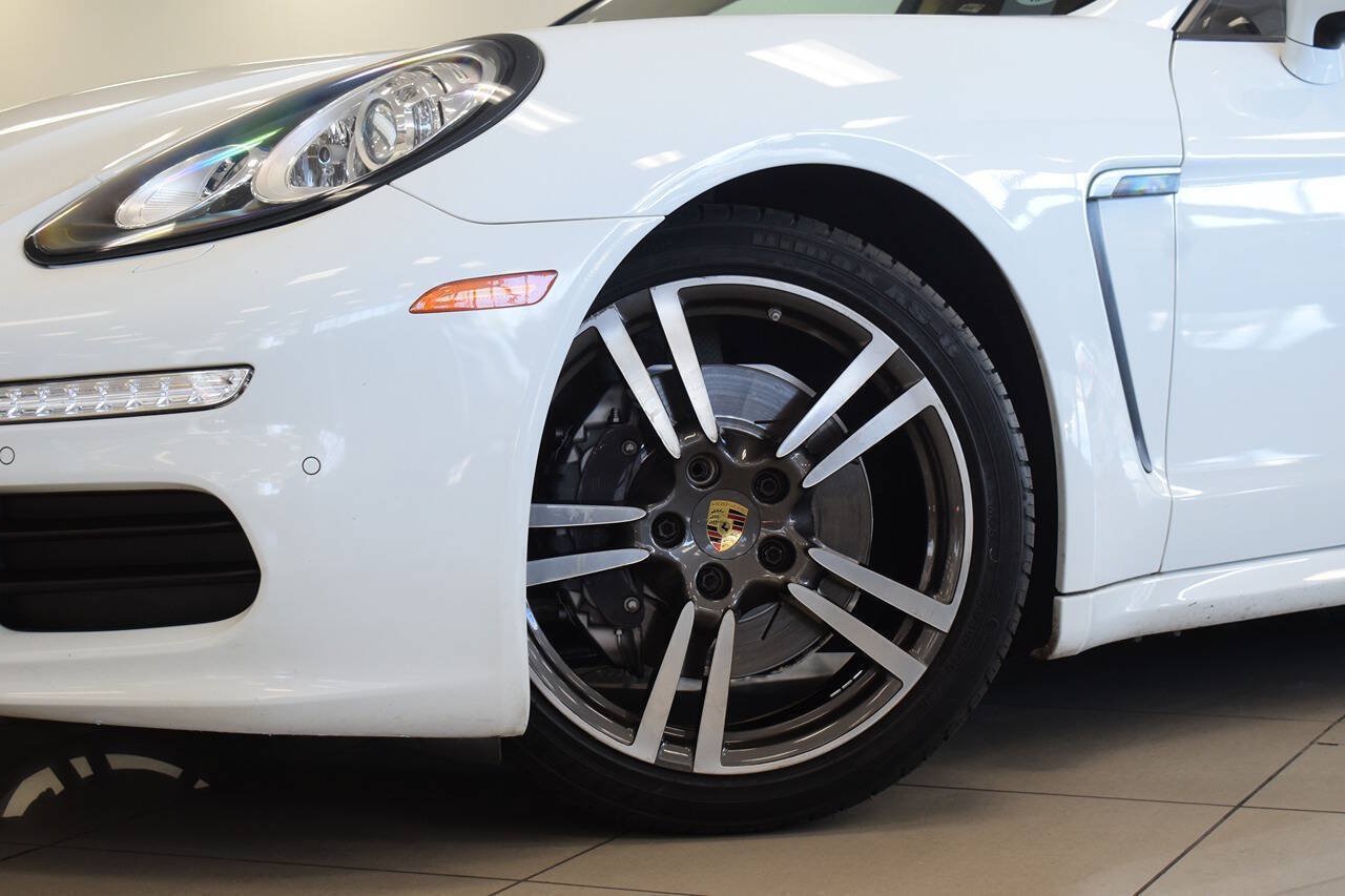 Used 2016 Porsche Panamera AWD/4WD image 13