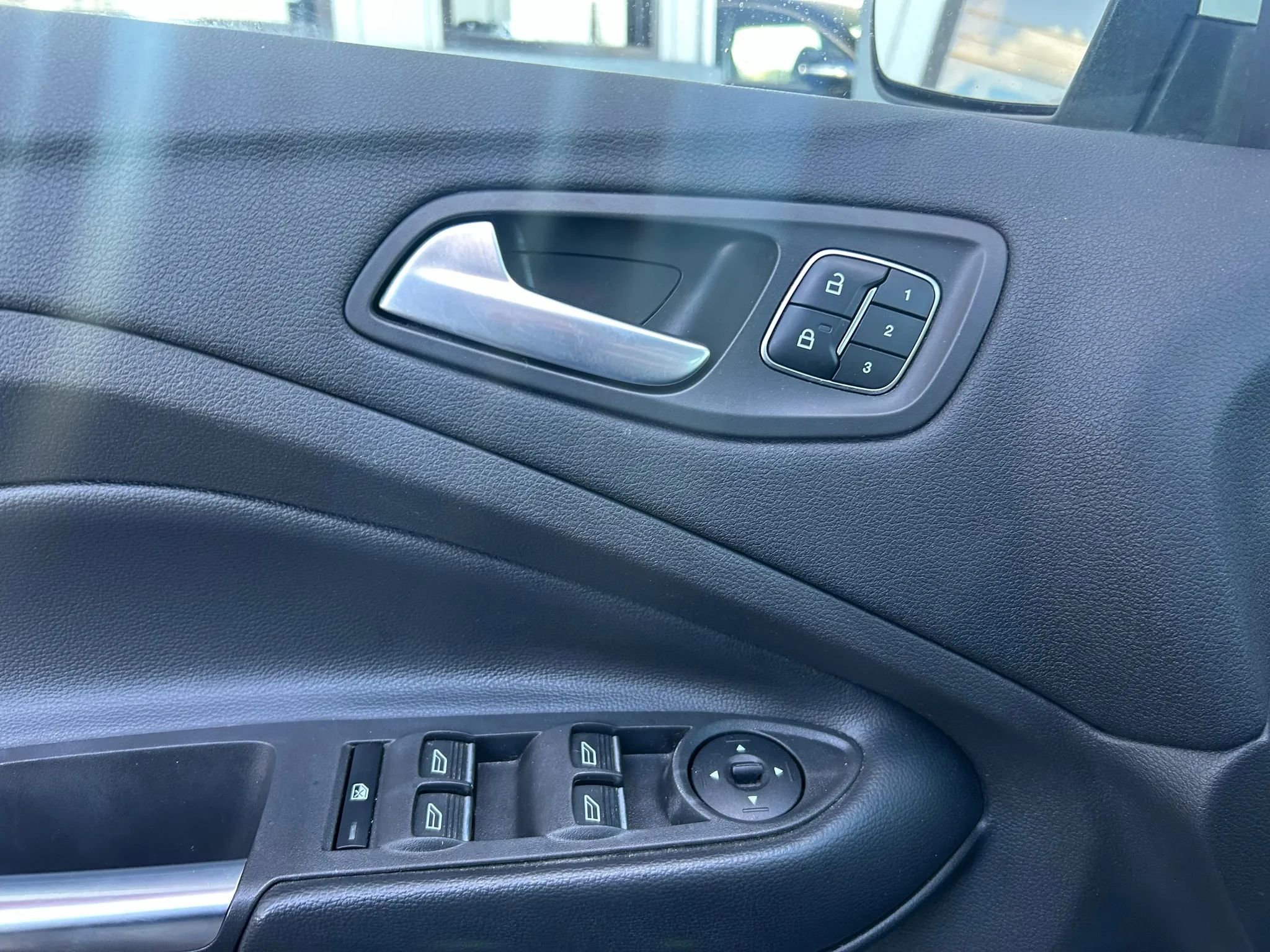 Used 2019 Ford Escape Titanium image 14