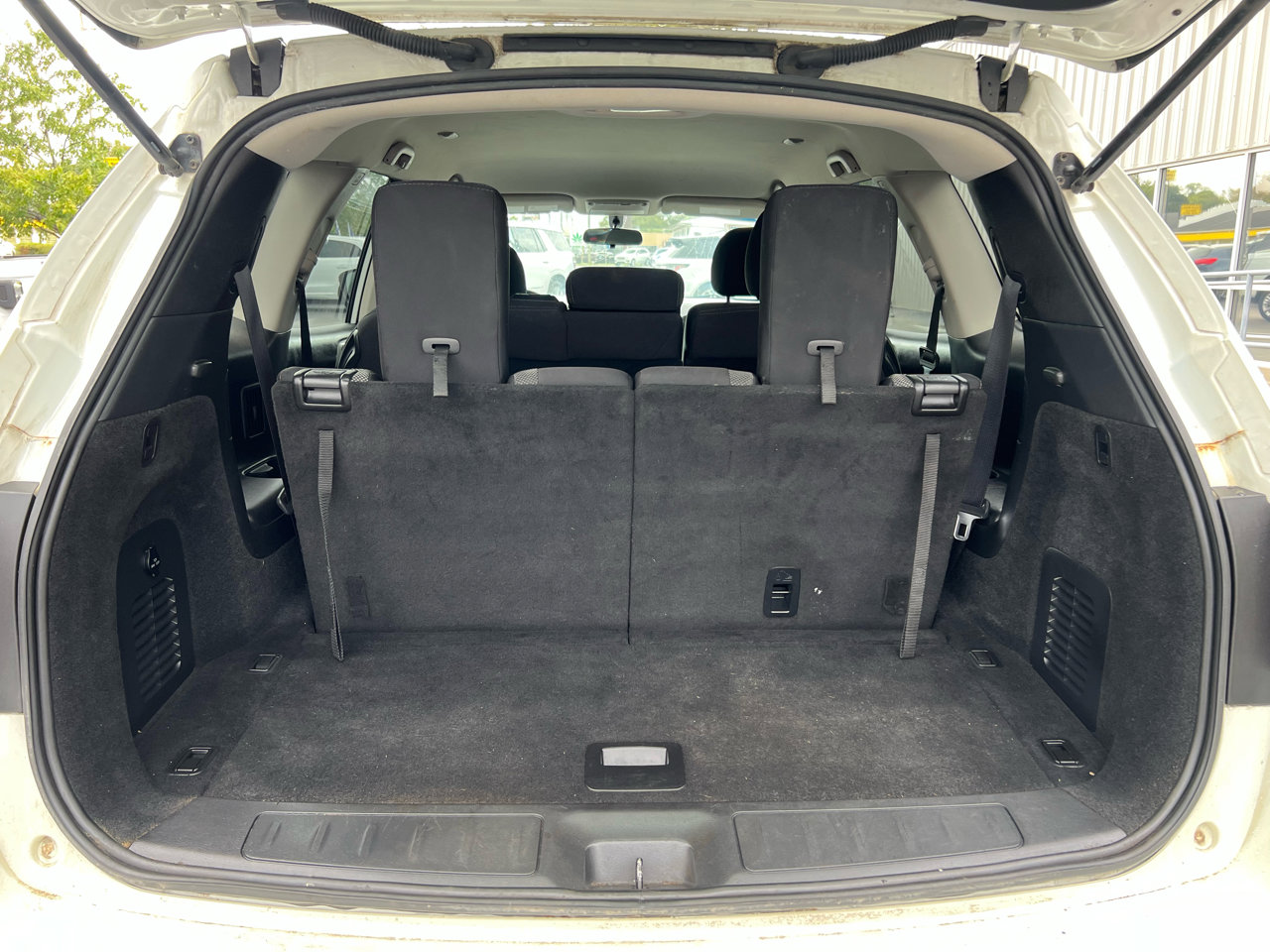 Used 2019 Nissan Pathfinder S image 11