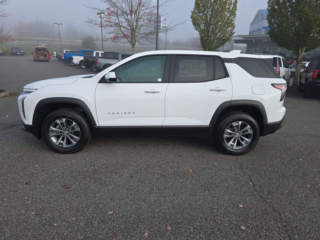 New 2025 Chevrolet Equinox LT image 3