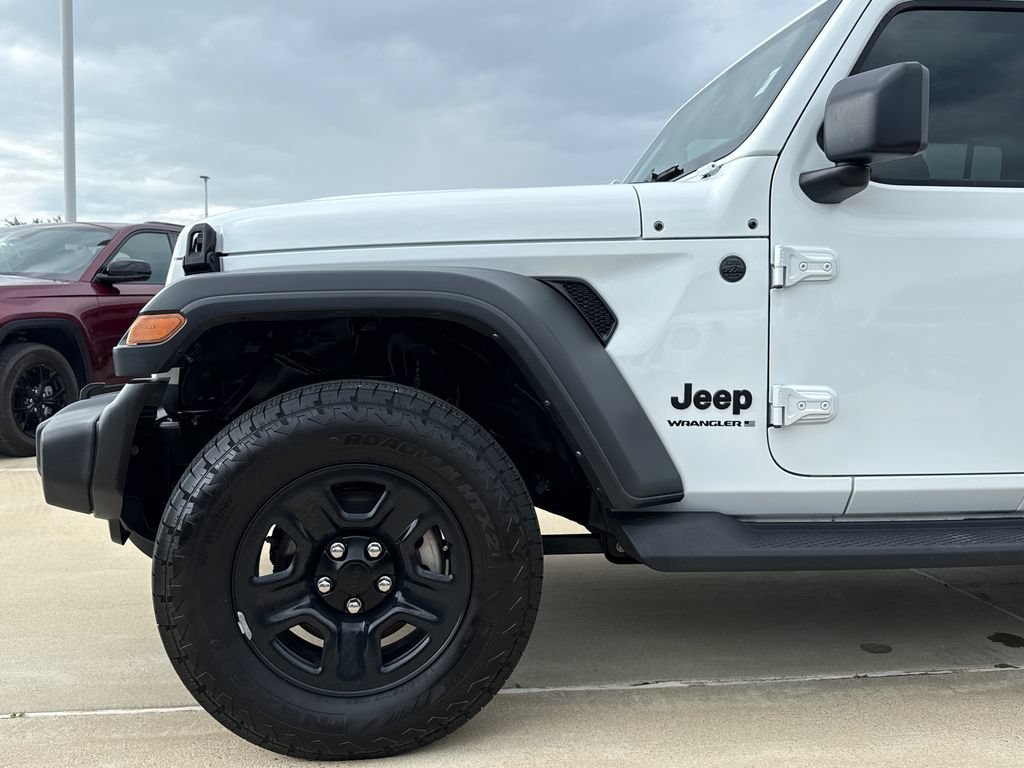 Used 2024 Jeep Wrangler Unlimited Sport AWD/4WD image 5
