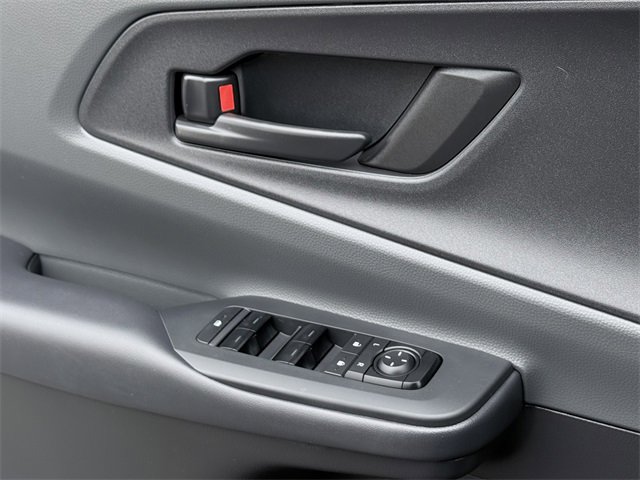 Certified 2025 Toyota Prius LE image 33