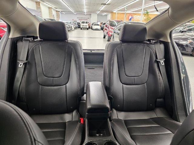 Used 2015 Chevrolet Volt Premium w/ Premium Trim Package FWD image 36