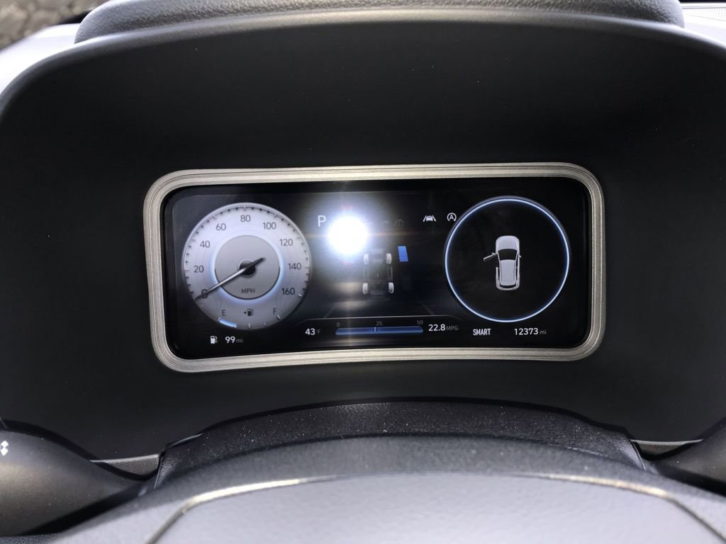 Used 2023 Hyundai Kona Limited w/ Cargo Package image 15