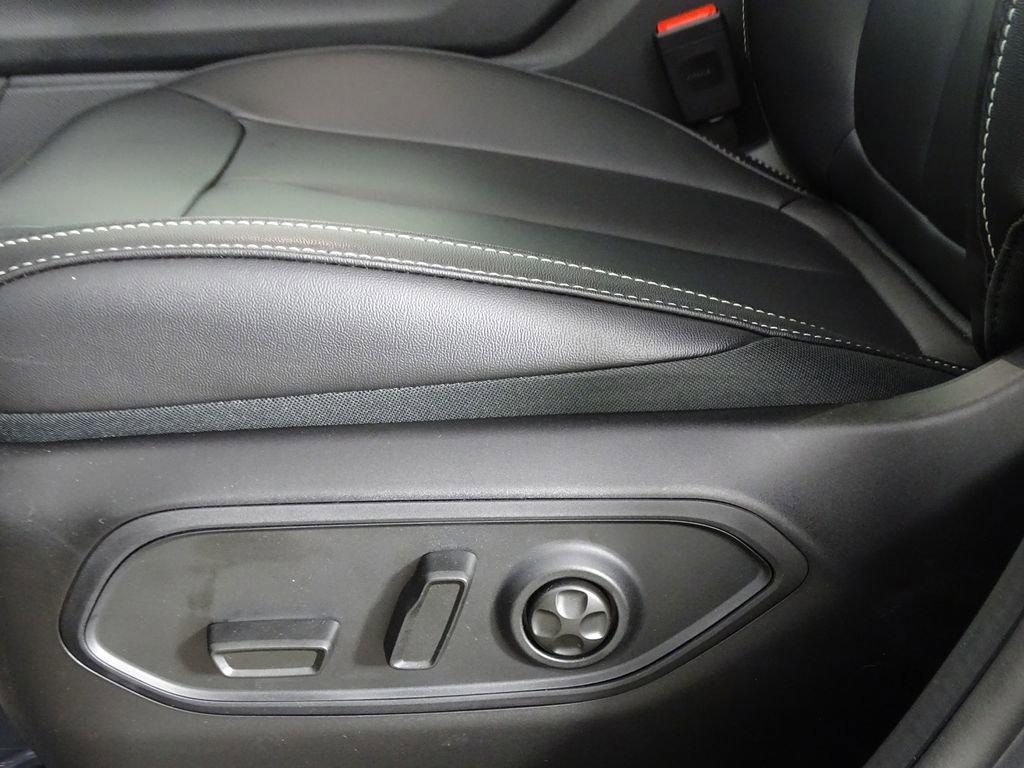 New 2025 Jeep Grand Cherokee L Limited image 24