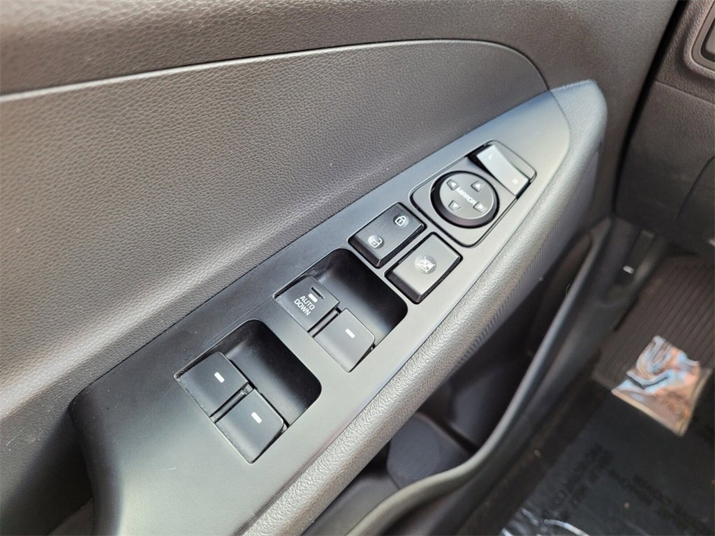 Used 2021 Hyundai Tucson SE w/ Cargo Package image 24