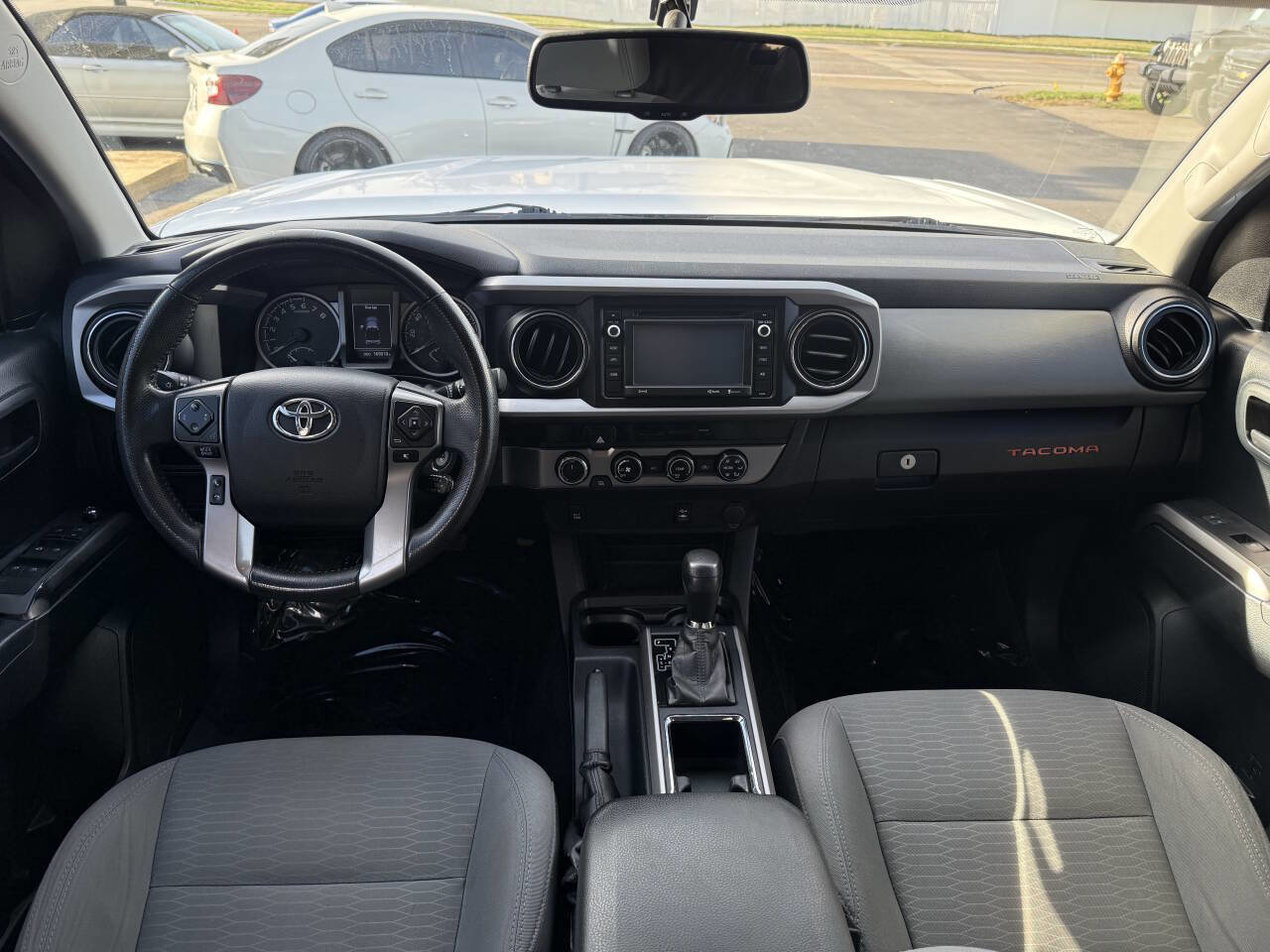 Used 2017 Toyota Tacoma SR5 w/ Exterior Package image 14