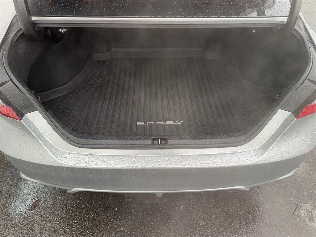 Certified 2018 Toyota Camry SE image 22