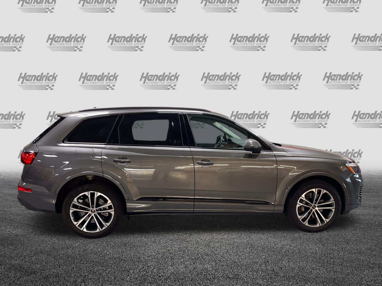 Used 2025 Audi Q7 2.0T Premium Plus AWD/4WD image 37
