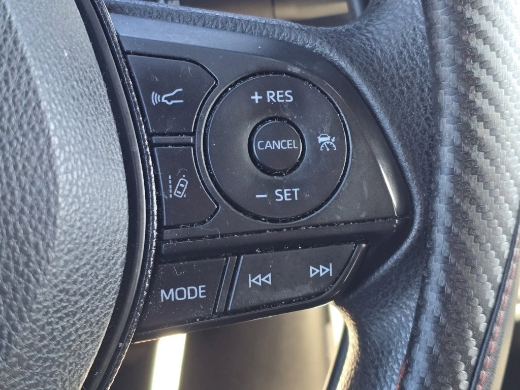 Used 2021 Toyota RAV4 LE image 25