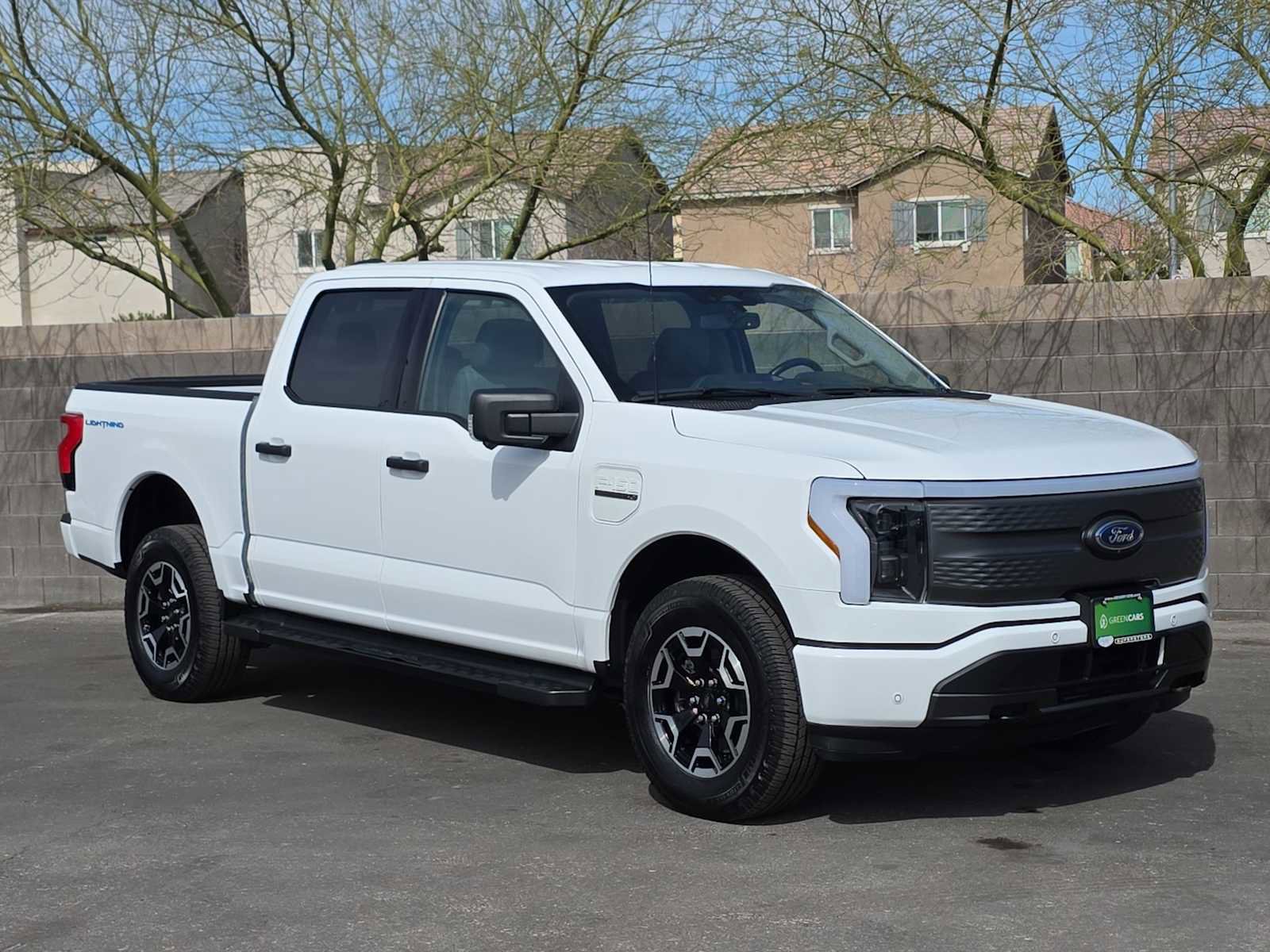 Used 2022 Ford F150 Lightning XLT image 3