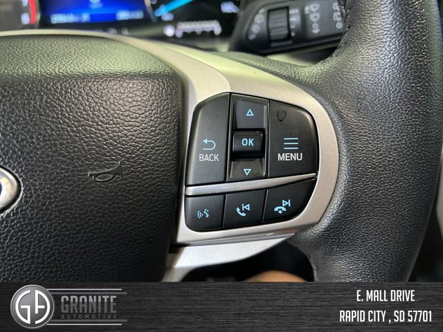 Used 2024 Ford Explorer XLT AWD/4WD image 32