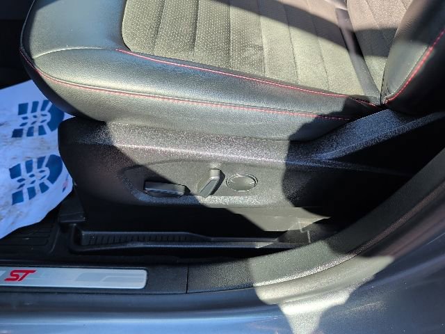 Certified 2024 Ford Edge ST-Line image 14