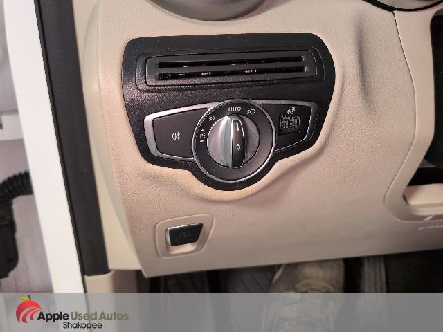 Used 2018 Mercedes-Benz GLC 300 4MATIC image 26