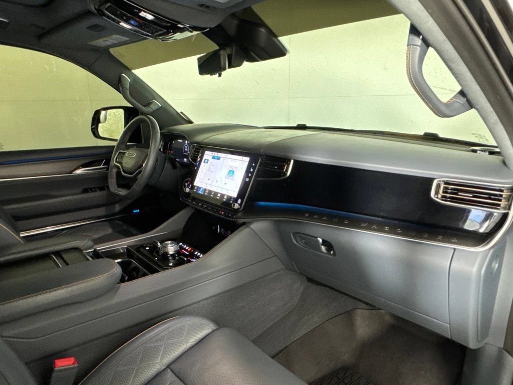 Certified 2024 Jeep Grand Wagoneer Series III w/ Rear Seat Video Group 1 AWD/4WD image 43
