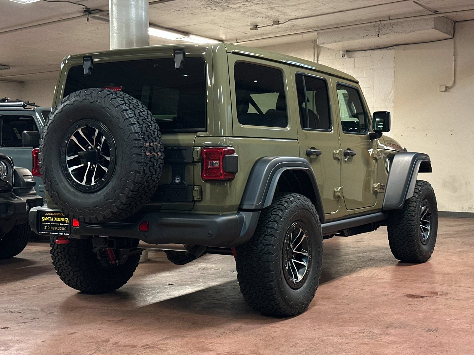 New 2026 Jeep Wrangler Unlimited Rubicon w/ Xtreme 35 Tire Package AWD/4WD image 5