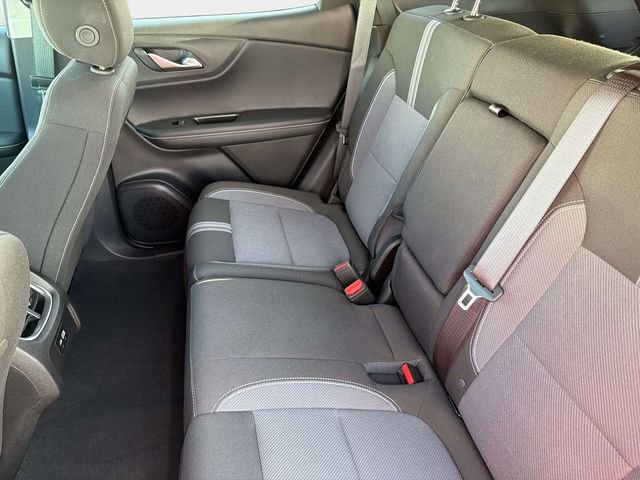 Used 2025 Chevrolet Blazer LT image 12