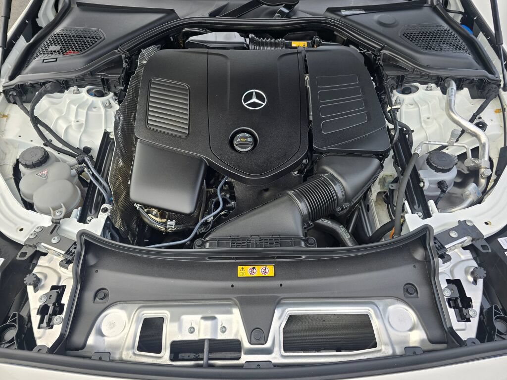 Used 2024 Mercedes-Benz E 350 4MATIC Sedan image 10