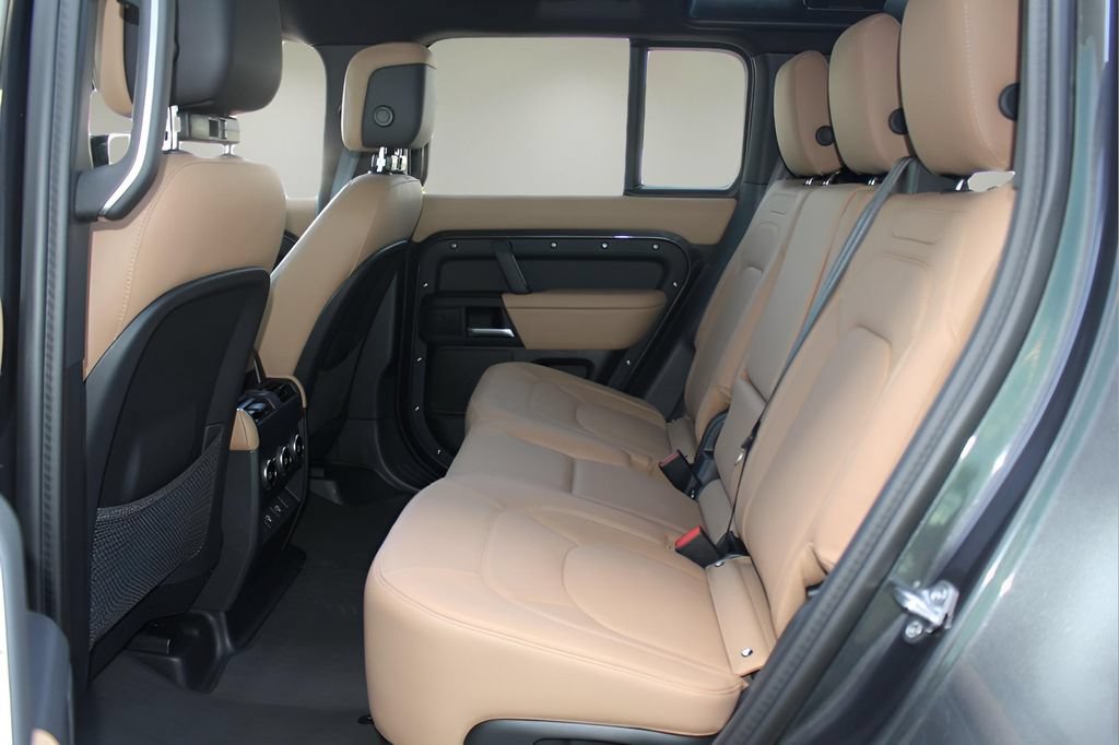 New 2025 Land Rover Defender 110 S AWD/4WD image 13