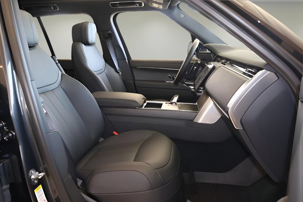 New 2025 Land Rover Range Rover SE AWD/4WD image 14